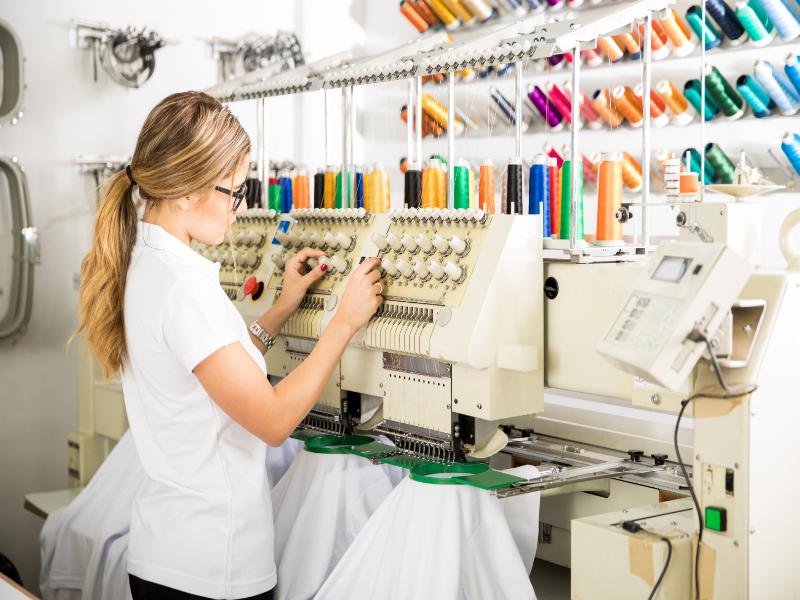 Embroidery vs. Screen Printing: Which is Right for Your Business?